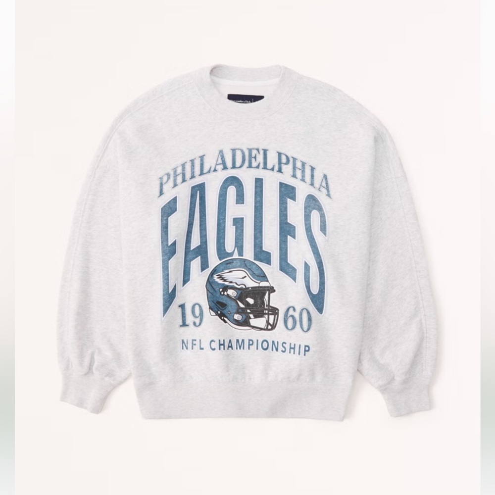 Abercrombie & Fitch 
Philadelphia Eagles Graphic Oversized Sunday Crew